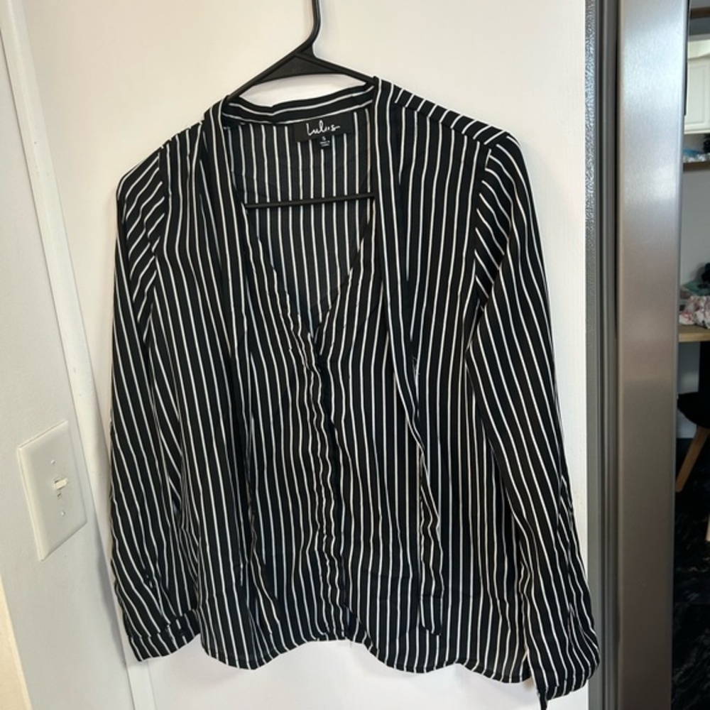 Lulu's Monochrome Striped Top